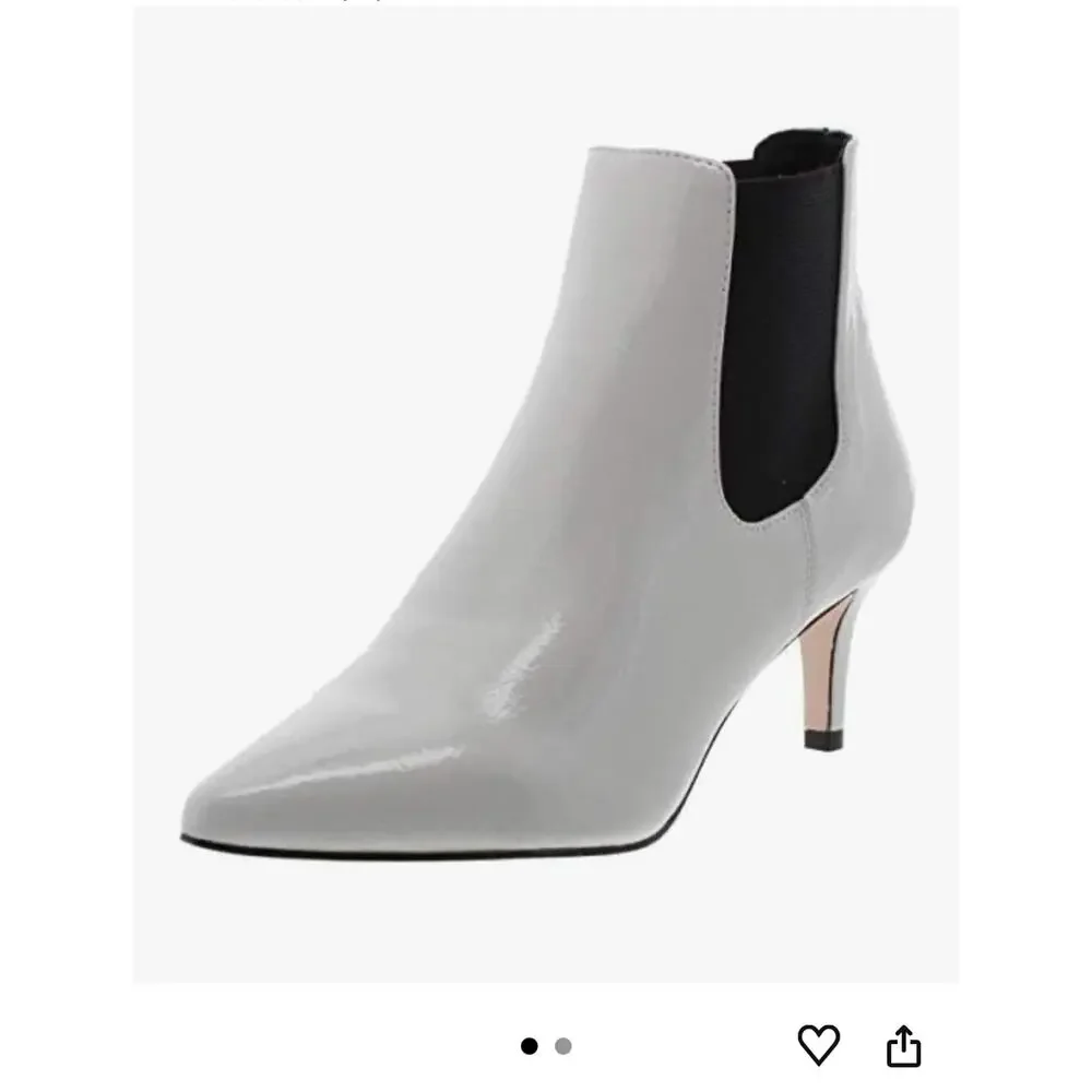 Jessica Simpson Radeline white patent leather kitten heel booties sz 8M